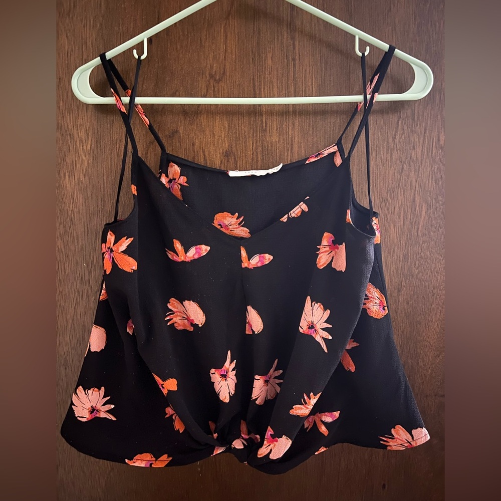 Lush - front knot floral crop tank top